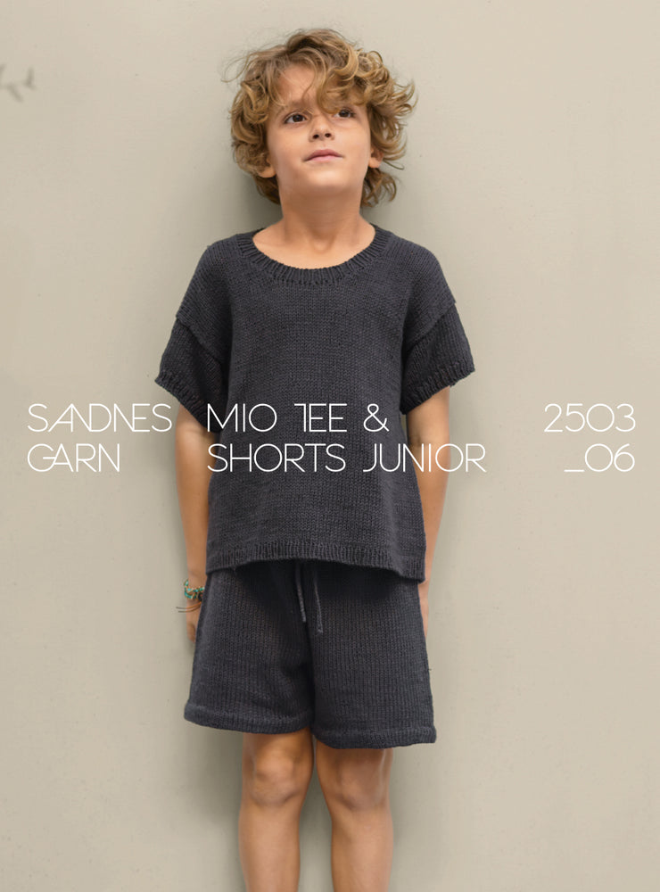 2503 - Sommerbarn - Nr. 6  Mio Tee  og Shorts Junior