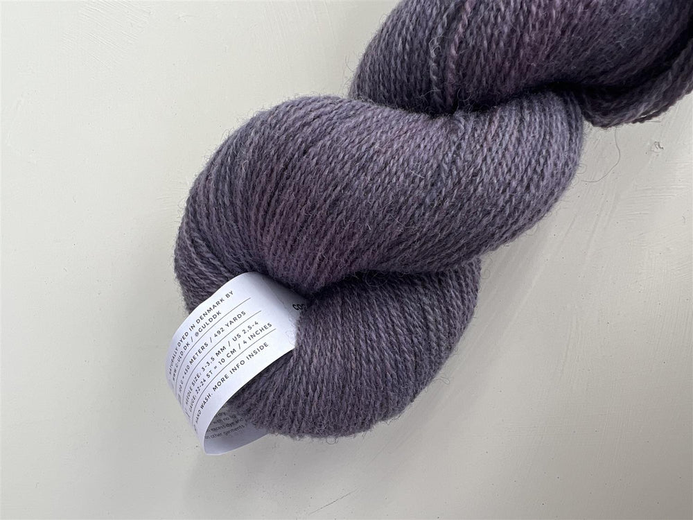 G3.3 - COCHENILLE/ INDIGO - No. 3 - New Zealandsk lammeuld