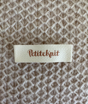 "PETITEKNIT"-LABEL Biscuit