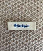 "PETITEKNIT"-LABEL Electric Blue