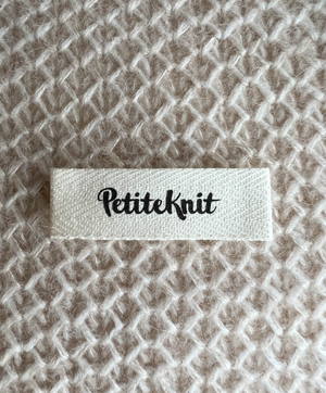 "PETITEKNIT"-LABEL Black