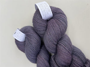 G3.3 - COCHENILLE/ INDIGO - No. 3 - New Zealandsk lammeuld