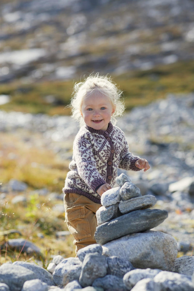 404 FJELL TIL BARN. FINULL OG LAMULL