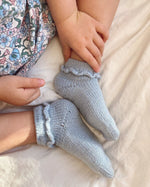 Ruffle Socks Junior - Papir - PetiteKnit - Garntopia